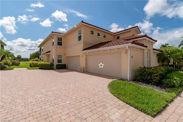 1272 Rialto WAY #6-201, Naples, FL 34114