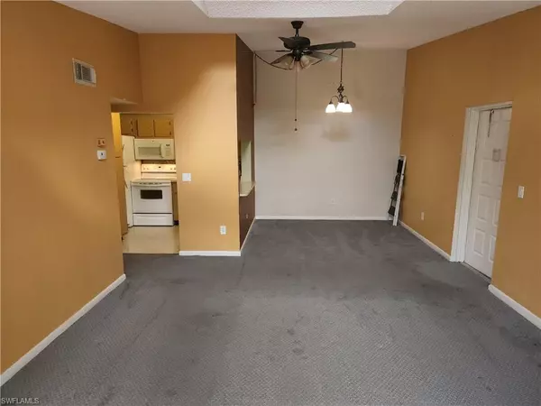 Fort Myers, FL 33905,9930 Sailview CT #17-A3