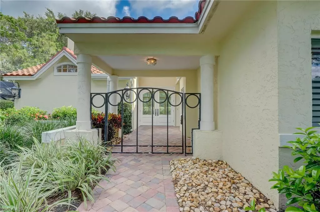 Naples, FL 34105,140 Edgemere WAY S