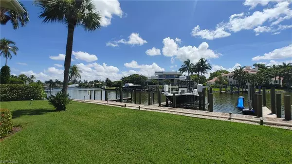 Naples, FL 34102,1500 Gulf Shore BLVD N #NE2