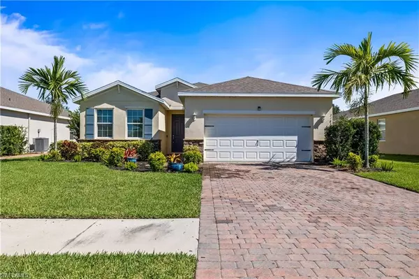 3183 Amadora CIR, Cape Coral, FL 33909