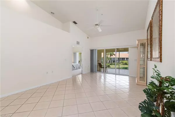 Naples, FL 34112,2385 Bayou LN #2