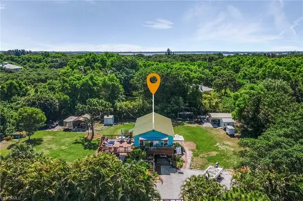 13210 Wayback RD, Bokeelia, FL 33922