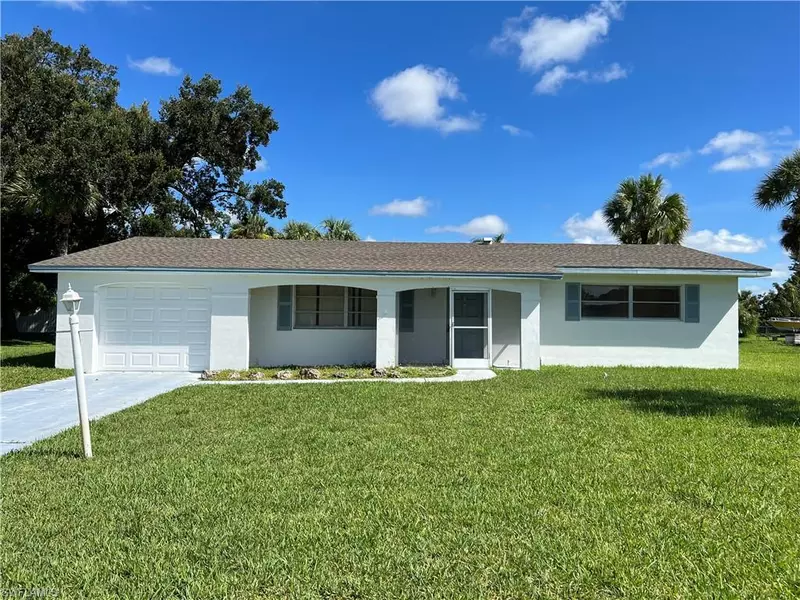 505 Shadyside ST, Lehigh Acres, FL 33936