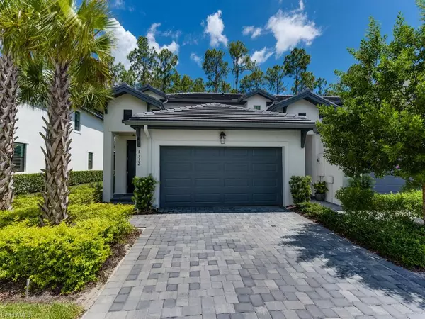 7332 Rockefeller DR, Naples, FL 34119