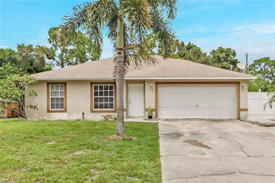 18433 Tulip RD, Fort Myers, FL 33967