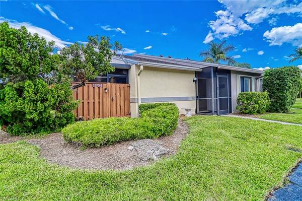 5270 Cedarbend DR #2, Fort Myers, FL 33919