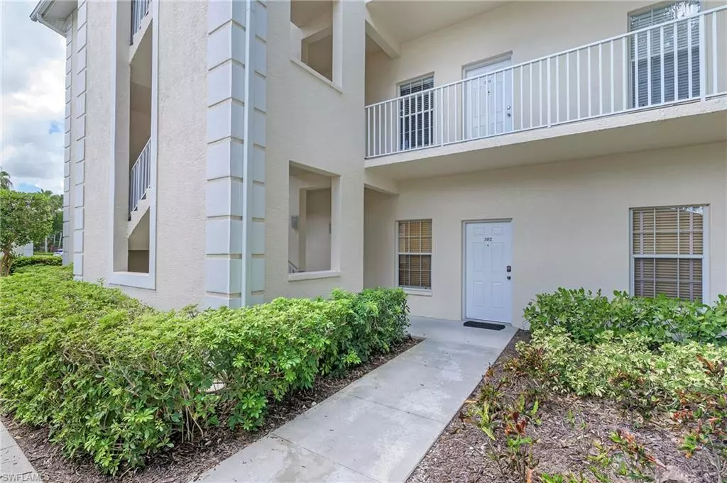 Naples, FL 34109,3235 Cypress Glen WAY #302