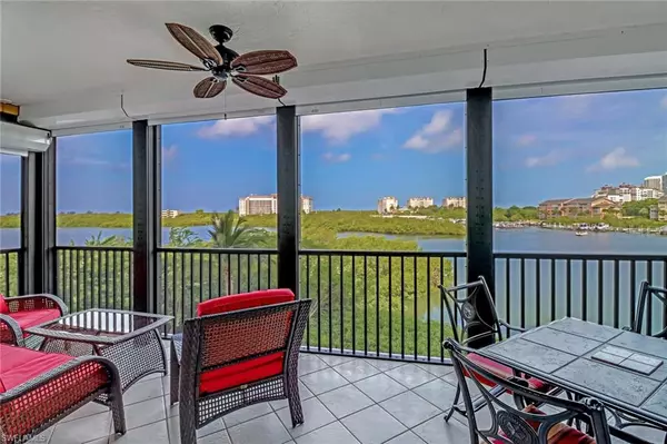 420 Cove Tower DR #402, Naples, FL 34110