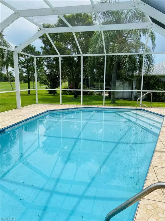 213 SE 10TH TER, Cape Coral, FL 33990