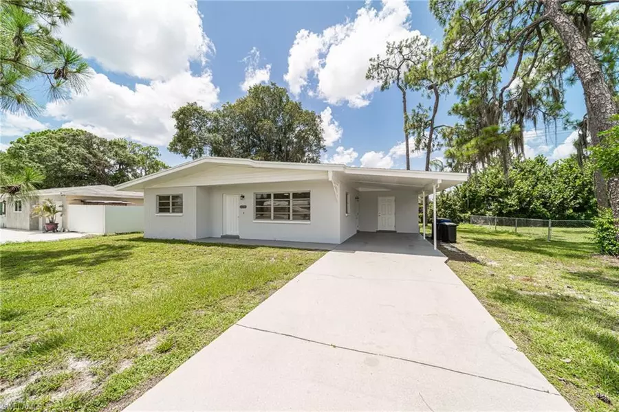 2278 Crystal DR, Fort Myers, FL 33907