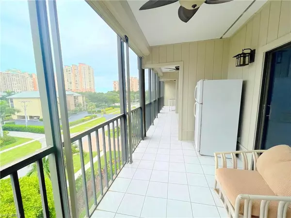 Marco Island, FL 34145,961 SWALLOW AVE #PH 301-B