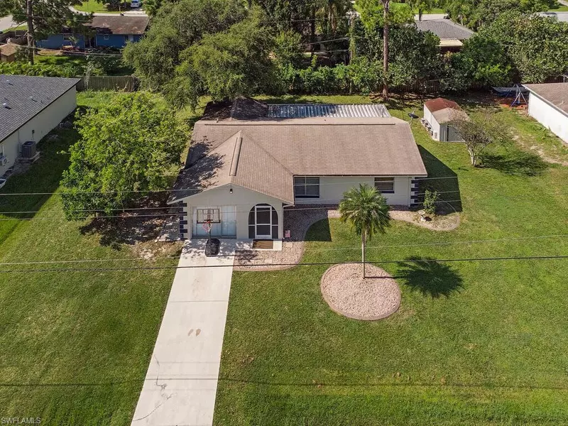 9216 Pineapple RD, Fort Myers, FL 33967