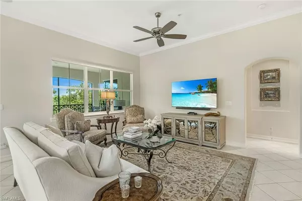 Naples, FL 34109,2842 Tiburon BLVD E #103