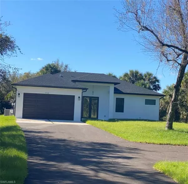 3738 40th AVE SE, Naples, FL 34117