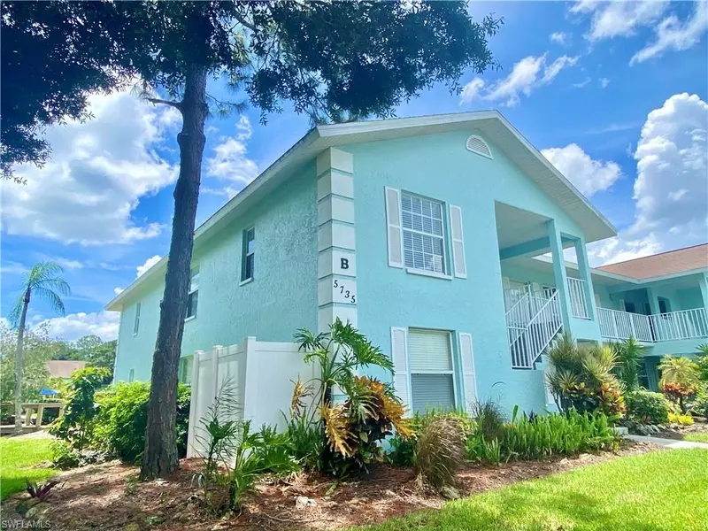 5735 Whitaker RD #B201, Naples, FL 34112