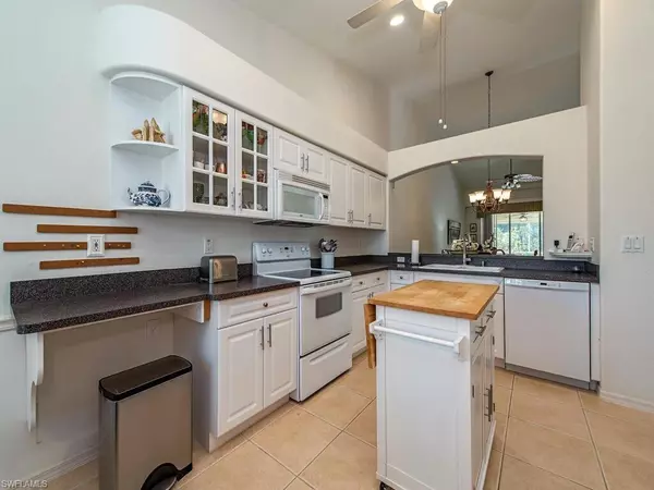 Naples, FL 34119,8495 Ibis Cove CIR #M-671