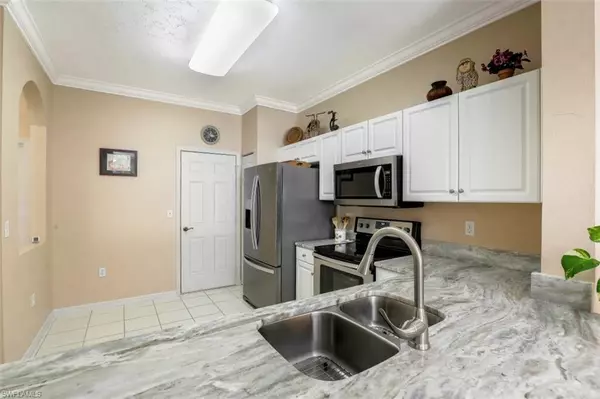 Fort Myers, FL 33916,3636 Pine Oak CIR #104