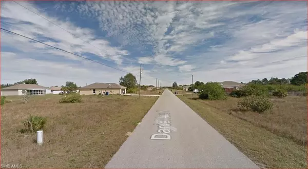 Lehigh Acres, FL 33971,2309-2311 Daniel AVE