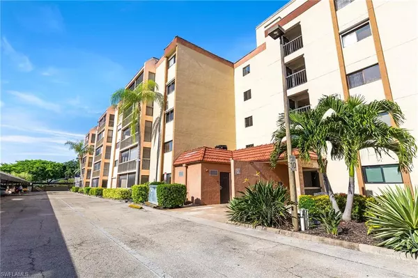 2121 Collier AVE #215, Fort Myers, FL 33901