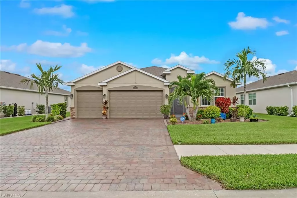 Cape Coral, FL 33909,3068 Amadora CIR