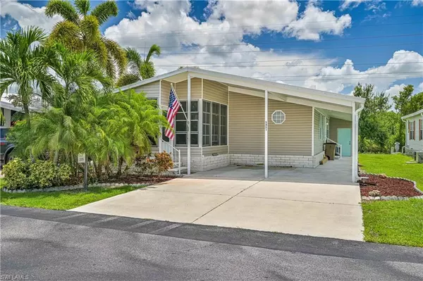 5451 Manatee Bay LN, Fort Myers, FL 33905