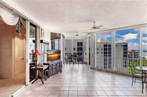 Marco Island, FL 34145,5000 Royal Marco WAY #832