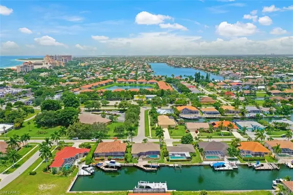 Marco Island, FL 34145,583 Seagrape DR