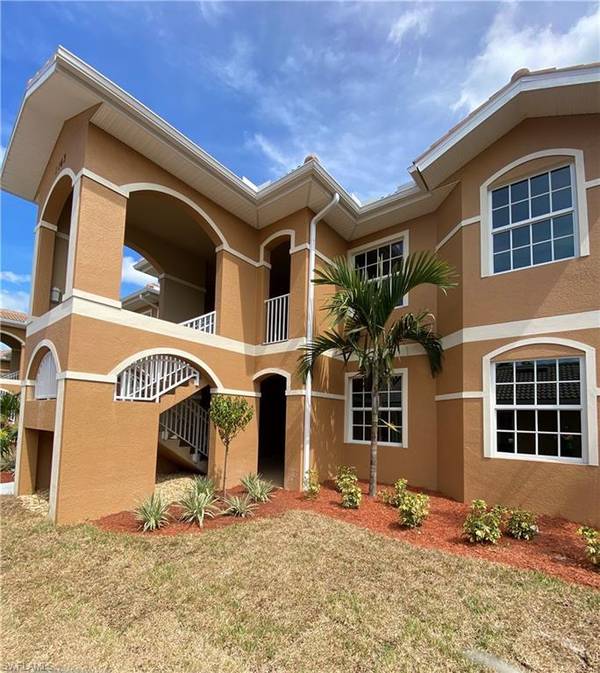 1143 Winding Pines CIR #206, Cape Coral, FL 33909