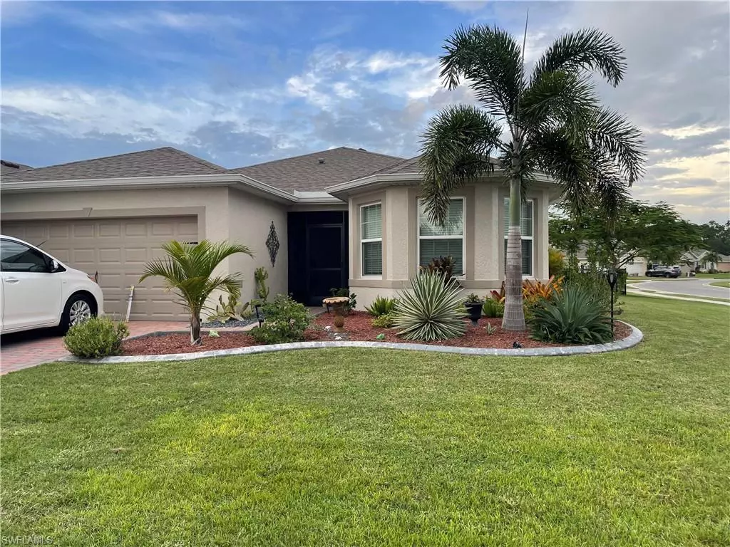 Cape Coral, FL 33909,3301 Acapulco CIR