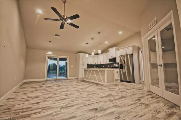 531 Genesee AVE S, Lehigh Acres, FL 33974