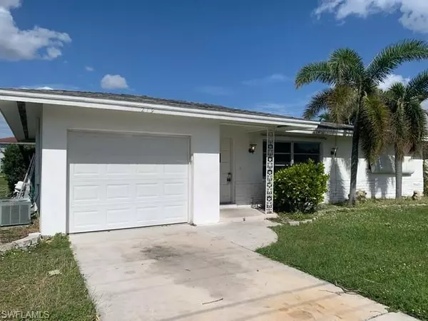 Cape Coral, FL 33904,219 Santa Monica CT