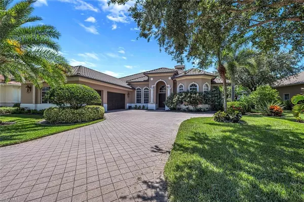 5839 Bromelia CT, Naples, FL 34119