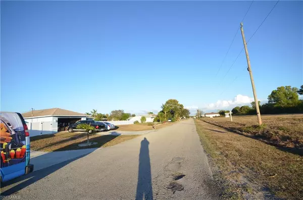 Cape Coral, FL 33909,1106 NE 12th ST