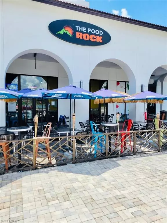THE FOOD ROCK CAFE 10952 Eagle Village Dr #440, Estero, FL 33965