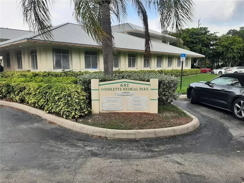 681 Goodlette-Frank RD N #130, Naples, FL 34102