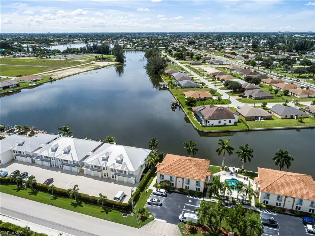 Cape Coral, FL 33991,402 SW 3rd ST #202
