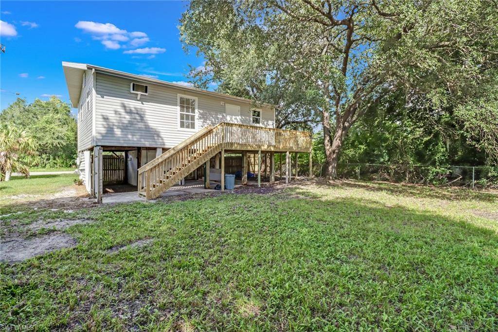 17343 East ST,  North Fort Myers,  FL 33917