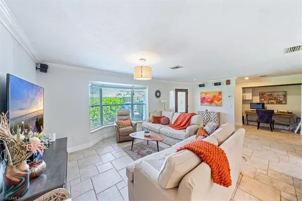 Naples, FL 34104,2344 Clipper WAY