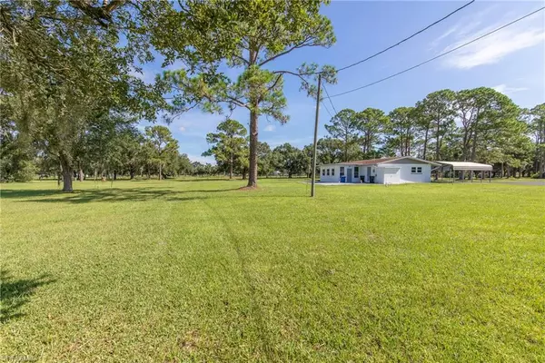 North Fort Myers, FL 33917,17751 Wells RD