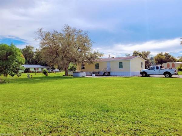 829 Sioux AVE, Labelle, FL 33935