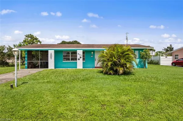 901 Bougainvillea RD E, Lehigh Acres, FL 33936