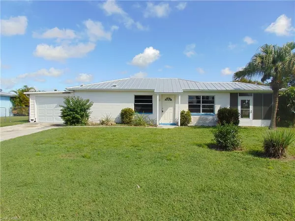 206 Stanford ST, Lehigh Acres, FL 33936