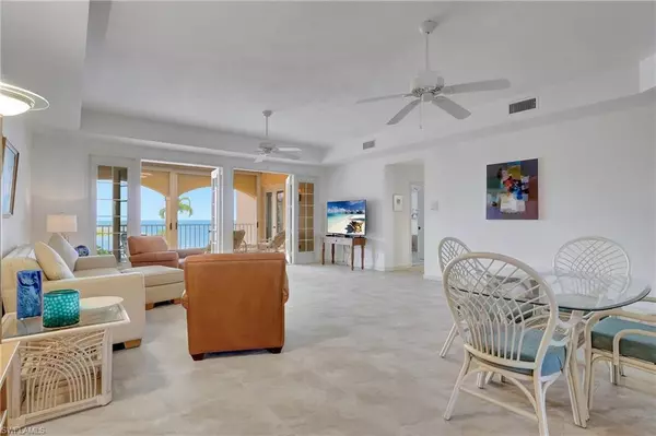 Marco Island, FL 34145,3000 Royal Marco WAY #414