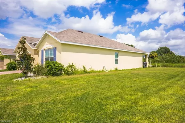 Lehigh Acres, FL 33936,10640 Crossback LN