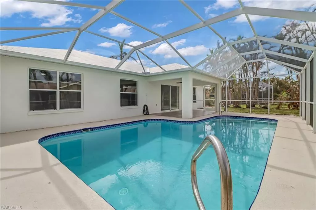 Cape Coral, FL 33990,2215 SE 9TH TER