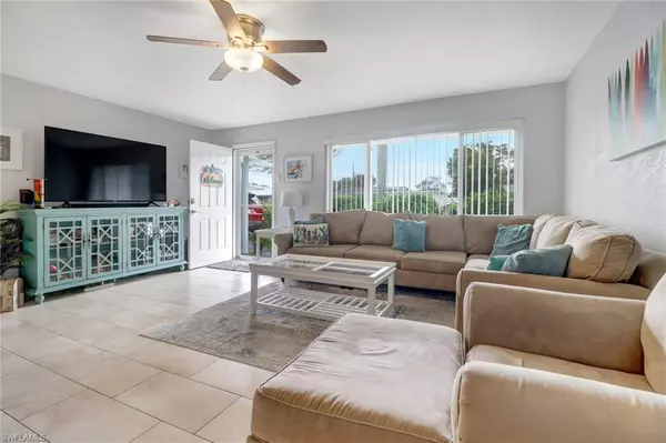 Naples, FL 34104,883 Coconut CIR E