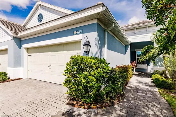 Naples, FL 34112,2258 Marquesa CIR