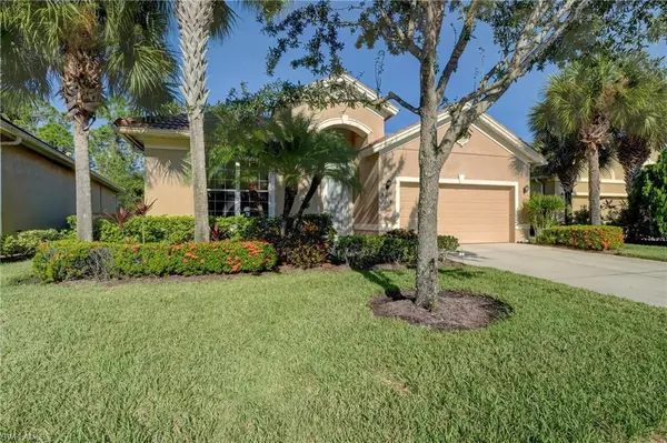 8230 Valiant DR, Naples, FL 34104