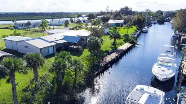 Moore Haven, FL 33471,1101 E Anchor LN